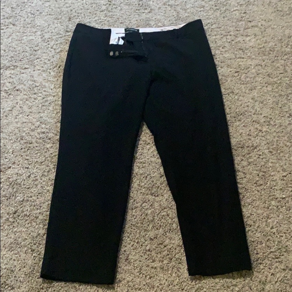 Straight Leg Cropped Pant